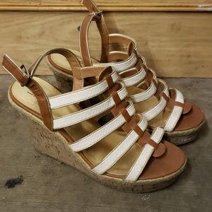 Sz7.5 Strappy Sedge Sandals Cream & Brown